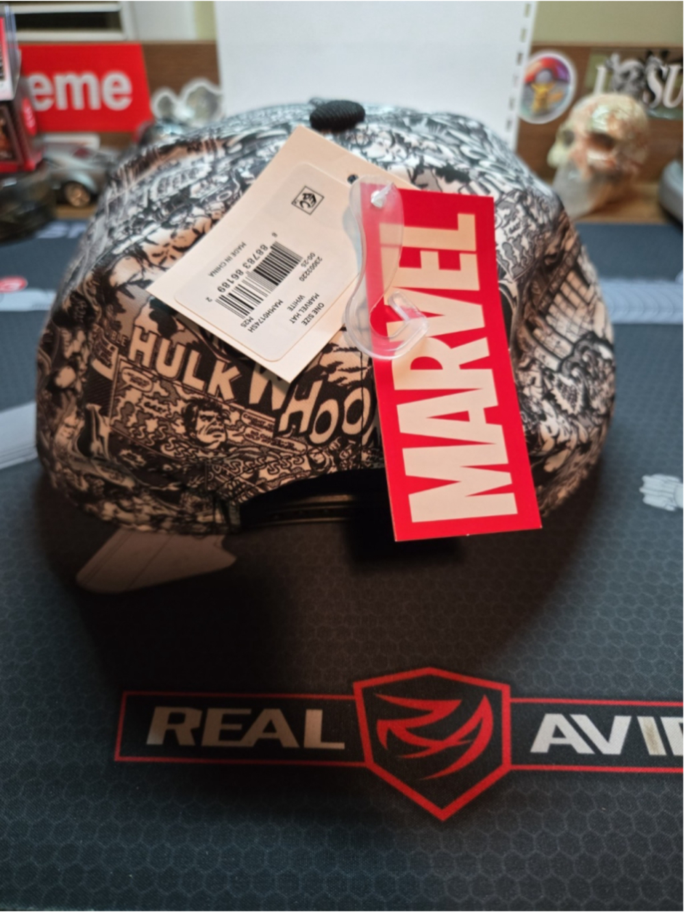 Marvel Comic Print Snapback Hat Cap Black White Adjustable Metal Tag Badge - Picture 4 of 9
